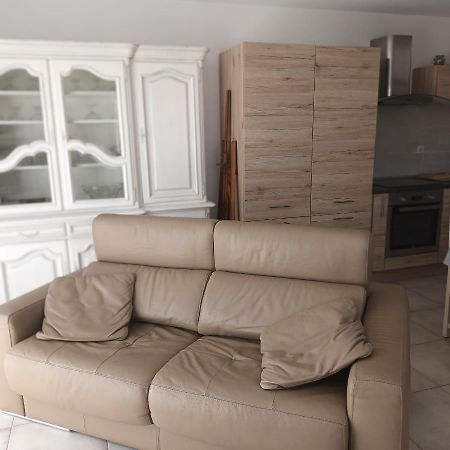 Paisible P2 Pour 4 Voyageurs Βίλα Saint-Gilles  Εξωτερικό φωτογραφία