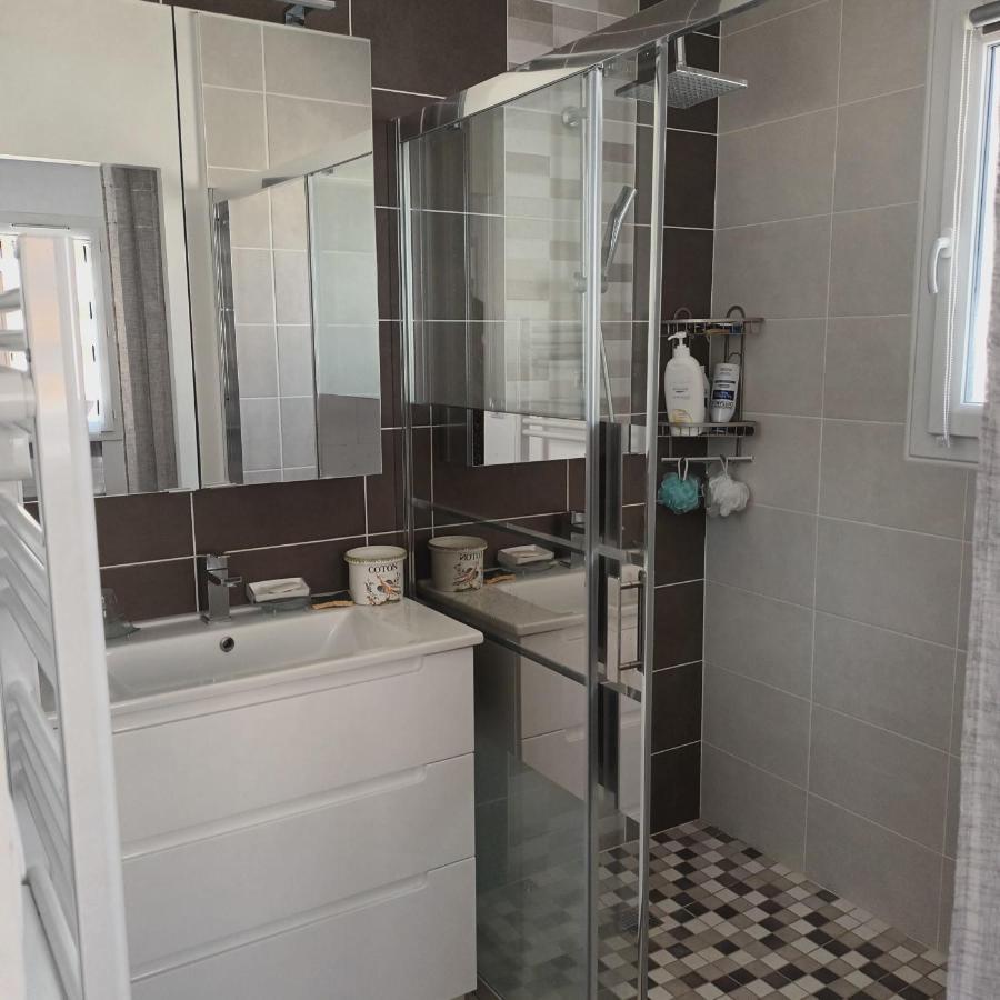 Paisible P2 Pour 4 Voyageurs Βίλα Saint-Gilles  Εξωτερικό φωτογραφία